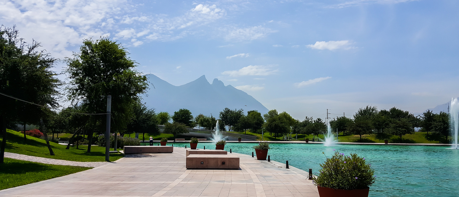Monterrey - Santa Lucia - Fundidora park